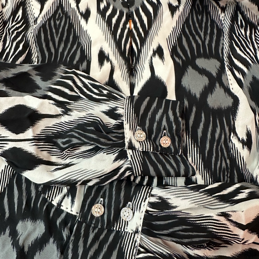 Tory Burch 100% Silk Blouse - Picture 6 of 6